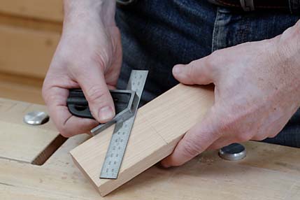 Detail combination square