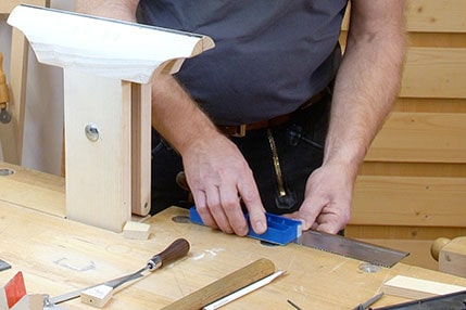 Using a Hand Saw for Fine Joinery: Master Precision Techniques
