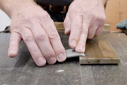 Lever cap straightening